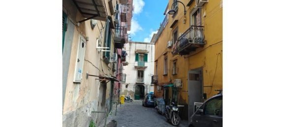 Studio in Naples, Italy No. 35605 10