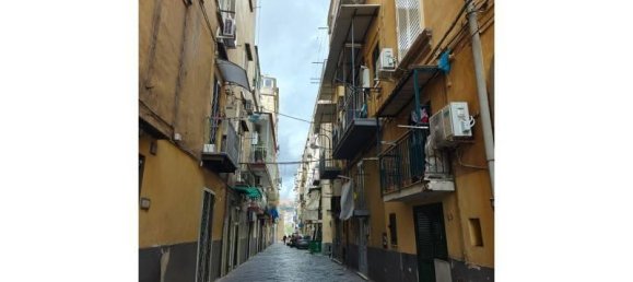 Studio in Naples, Italy No. 35605 4