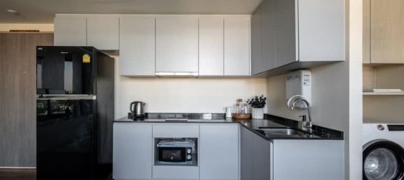 3 Schlafzimmer Doppelhaus in Phra Khanong, Thailand, Nr. 64845 15