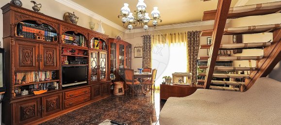 Casa de 3 dormitorios en Corroios, Portugal No. 23108 11