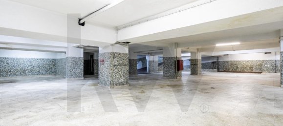 1550m² Commercial property in Lisbon, Portugal No. 111157 15