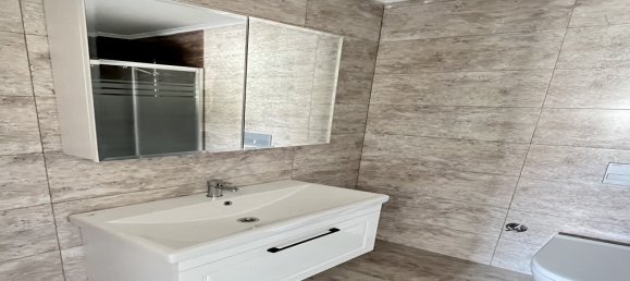 Villa de 3+1 en Kargicak, Turkey No. 7034 10