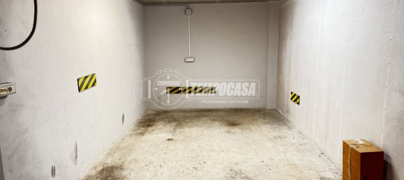 15m² Garage in Rome, Italy No. 305150 3
