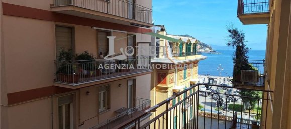 4 Schlafzimmer Wohnung in Rapallo, Italy, Nr. 372746 3