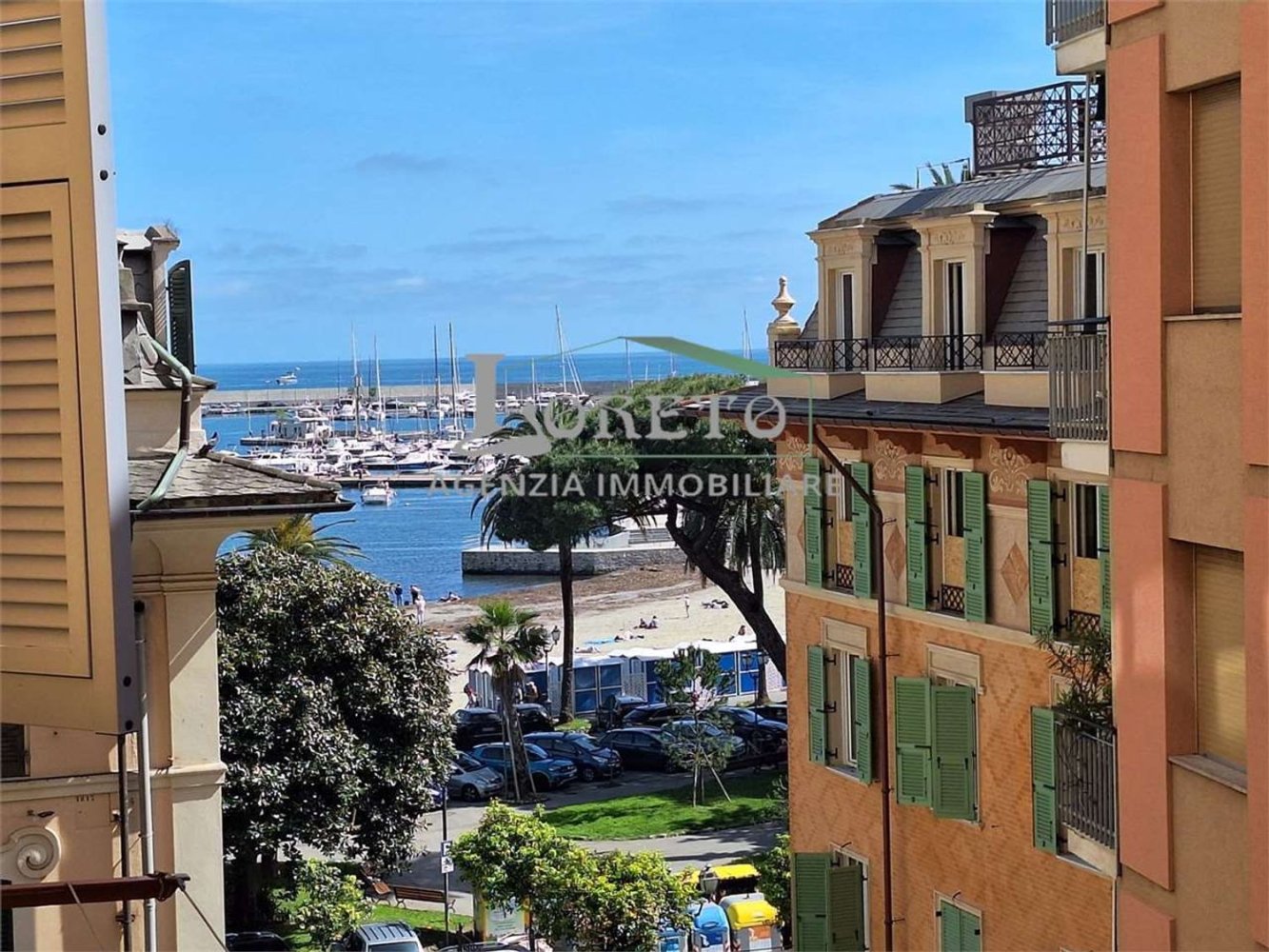 4 Schlafzimmer Wohnung in Rapallo, Italy, Nr. 372746