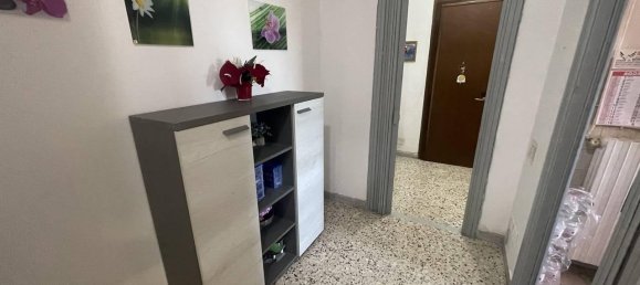 5 rooms Apartment in Latina, Italy No. 172440 7