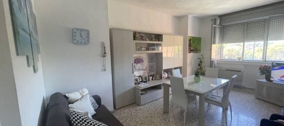 5 rooms Apartment in Latina, Italy No. 172440 4