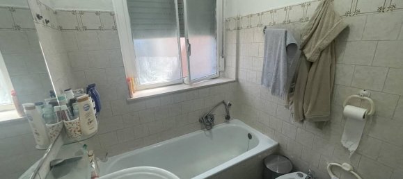 5 rooms Apartment in Latina, Italy No. 172440 15