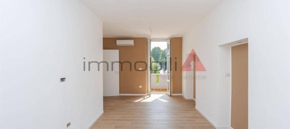 1 bedroom Apartment in Brugherio, Italy No. 272302 4