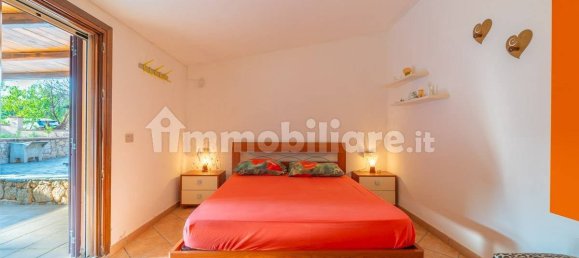 Villa de 4 dormitorios en Budoni, Italy No. 71221 22