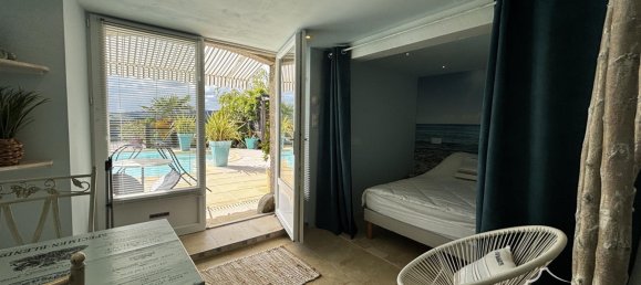 7 bedrooms Castles in Cantal, France No. 302742 22