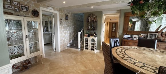 7 bedrooms Castles in Cantal, France No. 302742 7