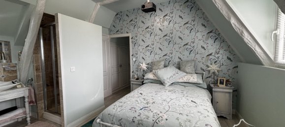 7 bedrooms Castles in Cantal, France No. 302742 15