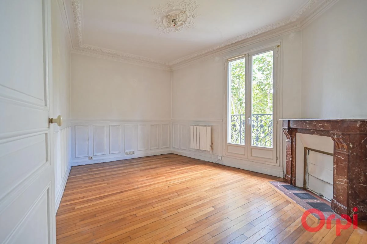 1 bedroom Apartment in Clichy, France No. 346688