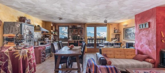 3 bedrooms Apartment in Les Belleville, France No. 1195 4