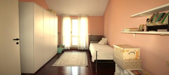 Villa de 4 habitaciónes en Lungavilla, Italy No. 259023 27