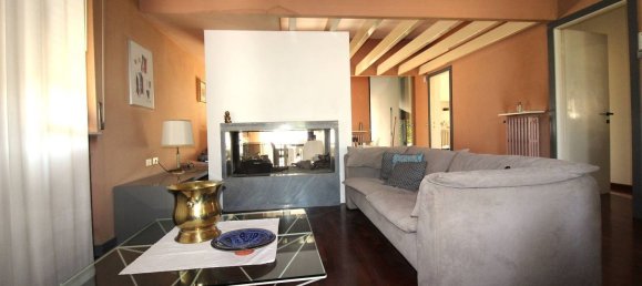 Villa de 4 habitaciónes en Lungavilla, Italy No. 259023 14