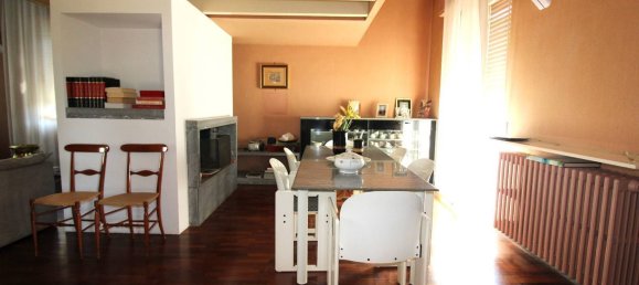 Villa de 4 habitaciónes en Lungavilla, Italy No. 259023 9