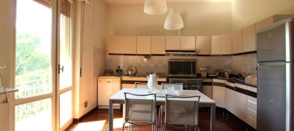 Villa de 4 habitaciónes en Lungavilla, Italy No. 259023 17