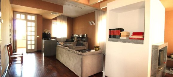 Villa de 4 habitaciónes en Lungavilla, Italy No. 259023 12