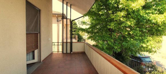 Villa de 4 habitaciónes en Lungavilla, Italy No. 259023 22