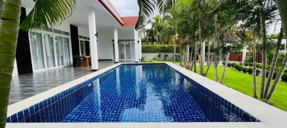 4 bedrooms Villa in Hua Hin, Thailand No. 4300 10
