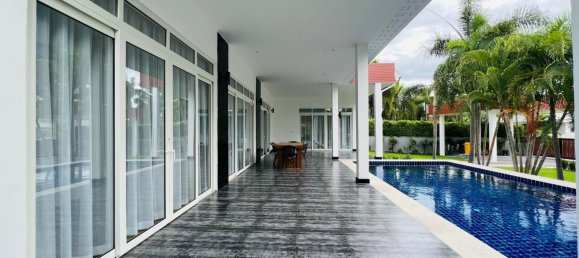 4 bedrooms Villa in Hua Hin, Thailand No. 4300 5