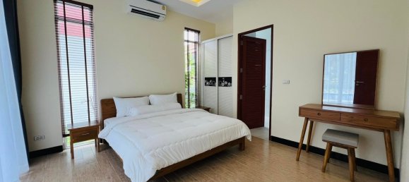 4 bedrooms Villa in Hua Hin, Thailand No. 4300 2