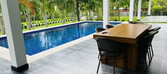 4 bedrooms Villa in Hua Hin, Thailand No. 4300 8