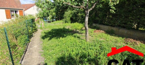 4 bedrooms House in Montereau-Fault-Yonne, France No. 177606 11