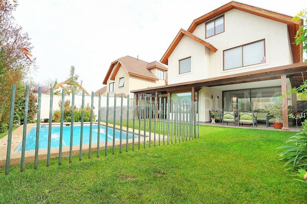 3 bedrooms House in Santiago, Chile No. 1668