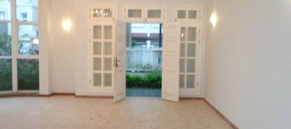 4 bedrooms Villa in Tay Ho, Vietnam No. 7818 15