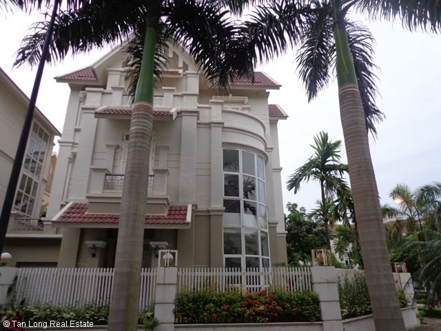 4 bedrooms Villa in Tay Ho, Vietnam No. 7818