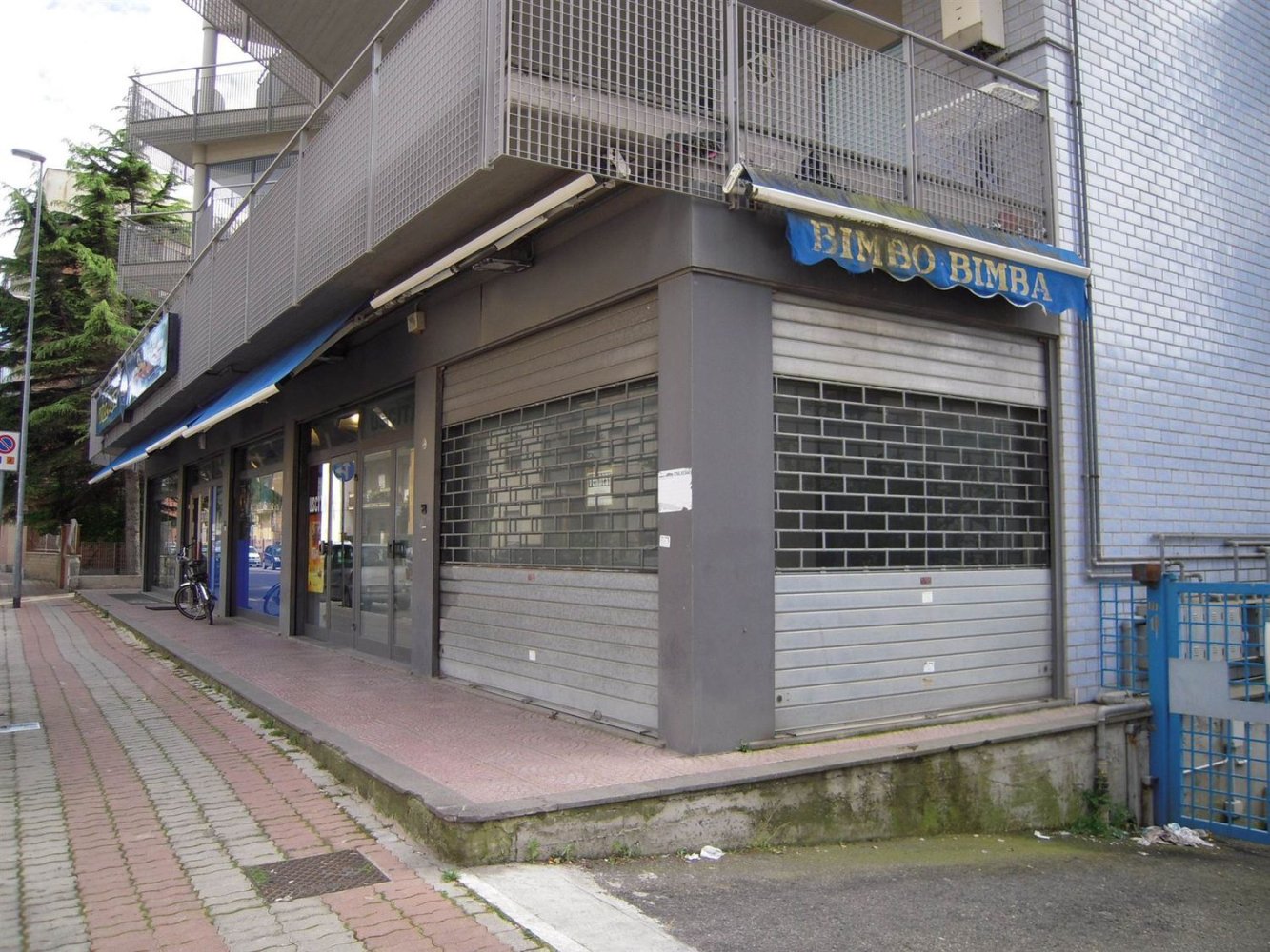 Propriété commerciale à Civitavecchia, Italy 630m² No. 114984