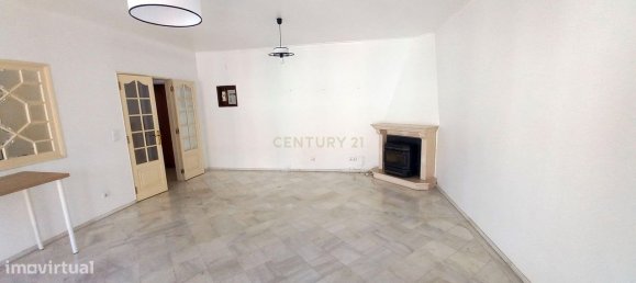 Квартира с 2 спальнями в Лиссабон, Португалия № 10799 4