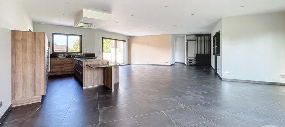 4 bedrooms House in Maizieres-la-Grande-Paroisse, France No. 230764 3