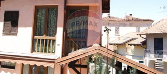 Casa de 3 dormitorios en Masciago Primo, Italy No. 327952 5