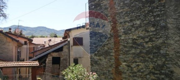 Casa de 3 dormitorios en Masciago Primo, Italy No. 327952 14