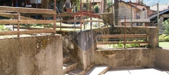 Casa de 3 dormitorios en Masciago Primo, Italy No. 327952 13