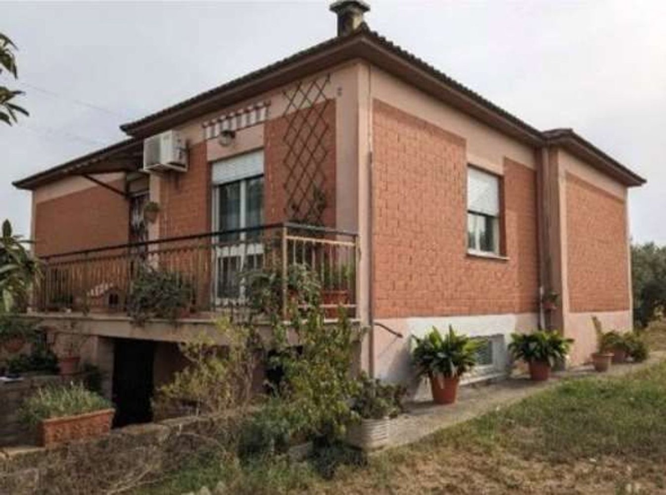 6 rooms Apartment in Nettuno, Italy No. 184422