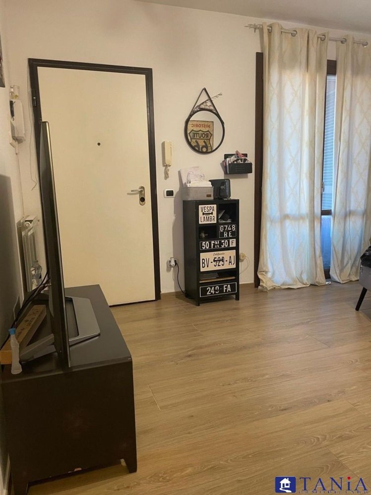 7 rooms House in Carrara, Italy No. 50907