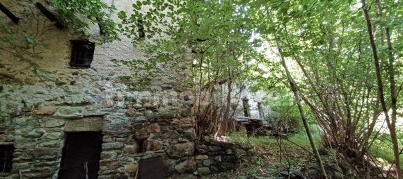 Casa de 3 dormitorios en Pont Saint Martin, Italy No. 284148 2