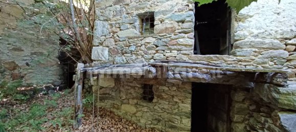 Casa de 3 dormitorios en Pont Saint Martin, Italy No. 284148 4