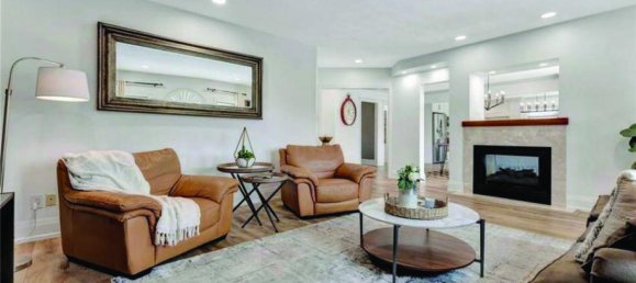 5 bedrooms House in Hamilton, Canada No. 773 10