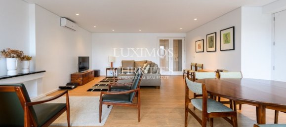 3 bedrooms Apartment in Porto, Portugal No. 108023 2