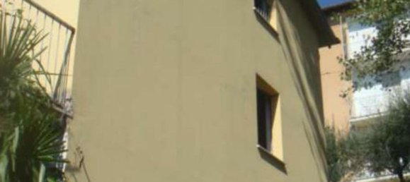 24 rooms Apartment in Perugia, Italy No. 44054 4