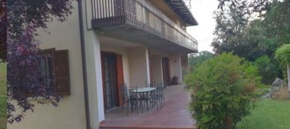 24 rooms Apartment in Perugia, Italy No. 44054 6