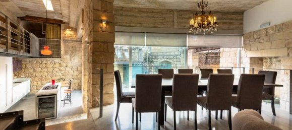 5 bedrooms Villa in Gharghur, Malta No. 8710 10