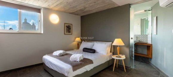 5 bedrooms Villa in Gharghur, Malta No. 8710 21