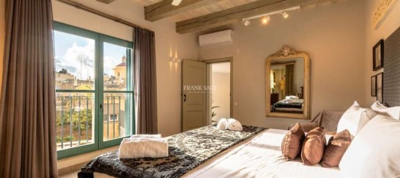 5 bedrooms Villa in Gharghur, Malta No. 8710 18